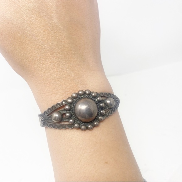 Vintage Jewelry - 658 Vintage Fred Harvey Era Silver Ingot Cuff Bracelet